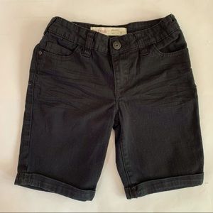 3/$25 Bermuda Shorts Size 8